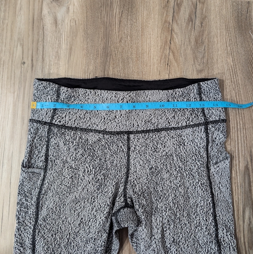 Lululemon Women's 8, Pace Rival‎ Crop Legging, Black/White Speckle, Running - Picture 2 of 6